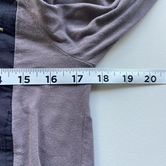 Johnny Was Tunic Top Embroidered Sz S Grey Black Boho Artsy Event - Picture 7 of 12